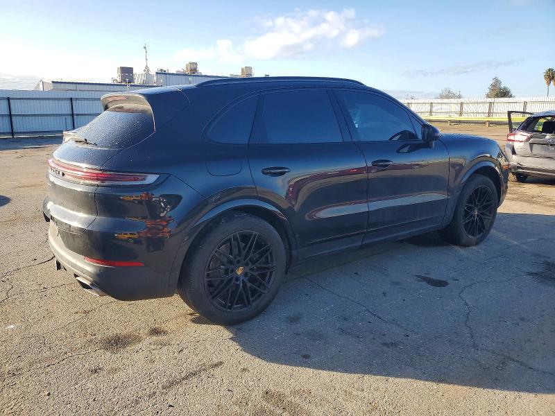 Photo 3 from auction – 2024 PORSCHE CAYENNE with VIN WP1AA2AY2RDA10616