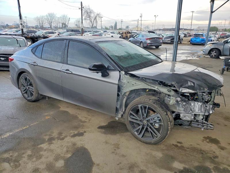 Photo 4 from auction – 2025 TOYOTA CAMRY with VIN 4T1DAACK4SU643122