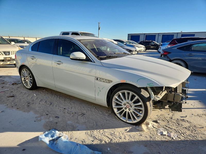 Photo 4 from auction – 2017 JAGUAR XE with VIN SAJAH4BV4HA947823