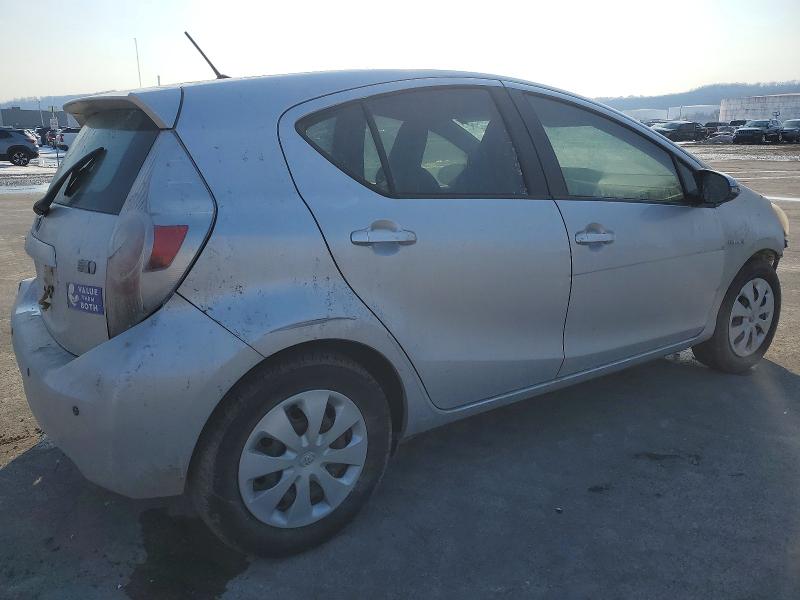 Photo 3 from auction – 2014 TOYOTA PRIUS C with VIN JTDKDTB37E1075320