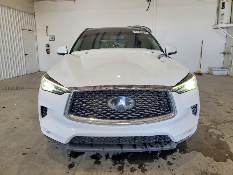 Photo 5 from auction – 2020 INFINITY QX50 with VIN 3PCAJ5M11LF111373