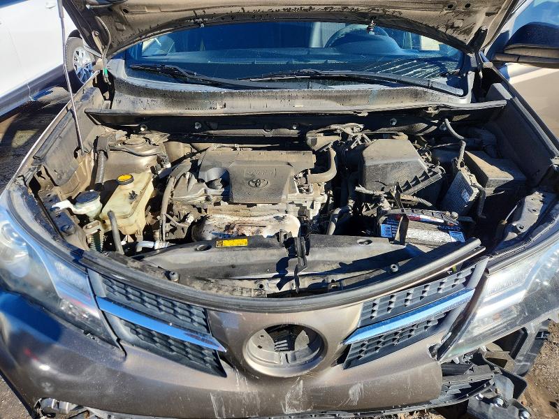Photo 11 from auction – 2015 TOYOTA RAV4 LE with VIN 2T3BFREV4FW272278