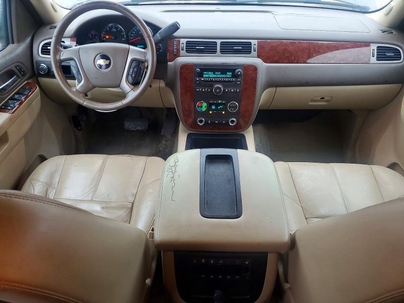 Zdjęcie 8 z aukcji – 2011 CHEVROLET TAHOE z VIN 1GNSCBE00BR270680