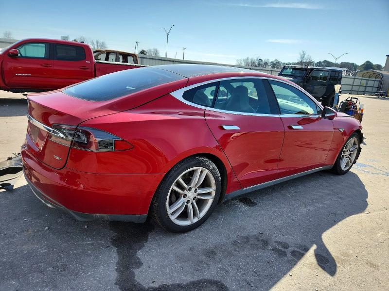 Photo 3 from auction – 2015 TESLA MODEL S 70 with VIN 5YJSA1S27FF093183