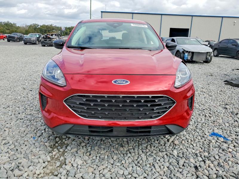 Photo 5 from auction – 2022 FORD ESCAPE with VIN 1FMCU0G63NUB02898