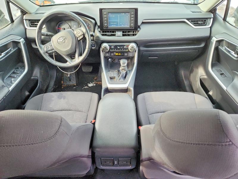 Photo 8 from auction – 2019 TOYOTA RAV4 with VIN JTMP1RFVXKJ009000