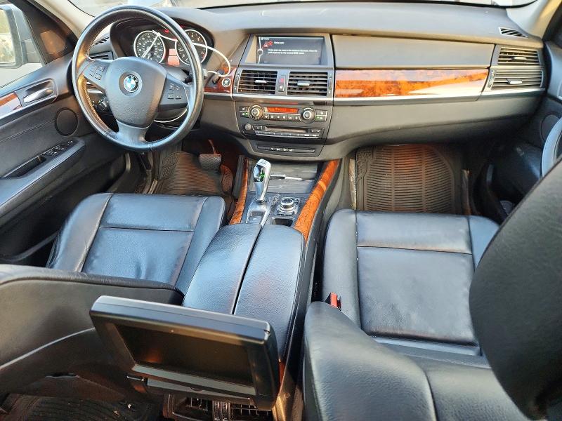 Photo 8 from auction – 2013 BMW X5 XDRIVE3 with VIN 5UXZV4C5XD0B04574