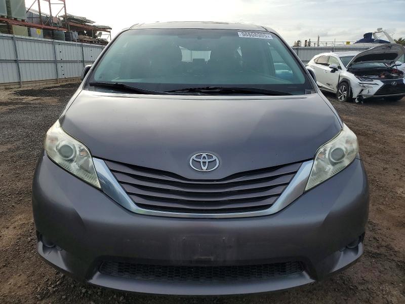 Photo 5 from auction – 2015 TOYOTA SIENNA with VIN 5TDKK3DC6FS539785