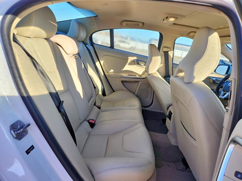 Photo 10 from auction – 2015 VOLVO S60 PREMIE with VIN YV126MFB4F2300946