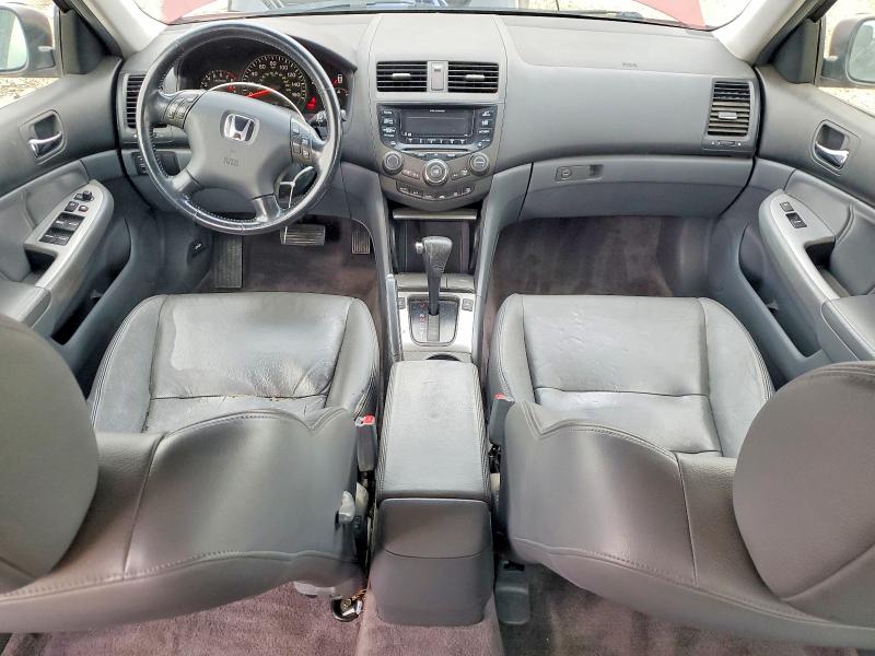 Photo 8 from auction – 2004 HONDA ACCORD EX with VIN JHMCM56864C030019