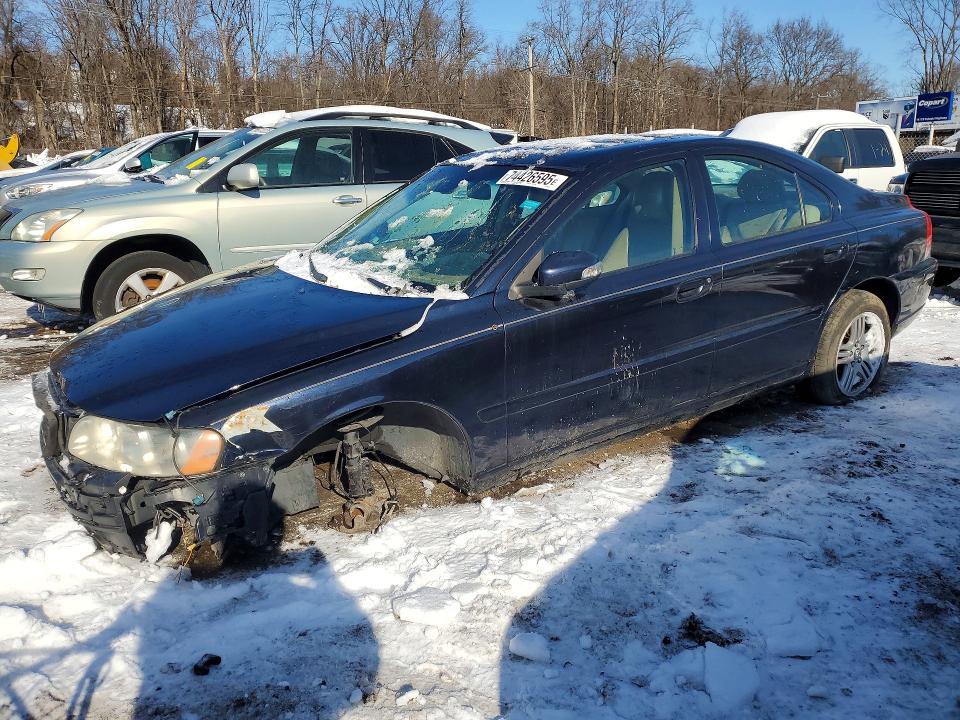 VOLVO S60 2.5T 2007 with VIN YV1RS592372603584 - Photo from auction