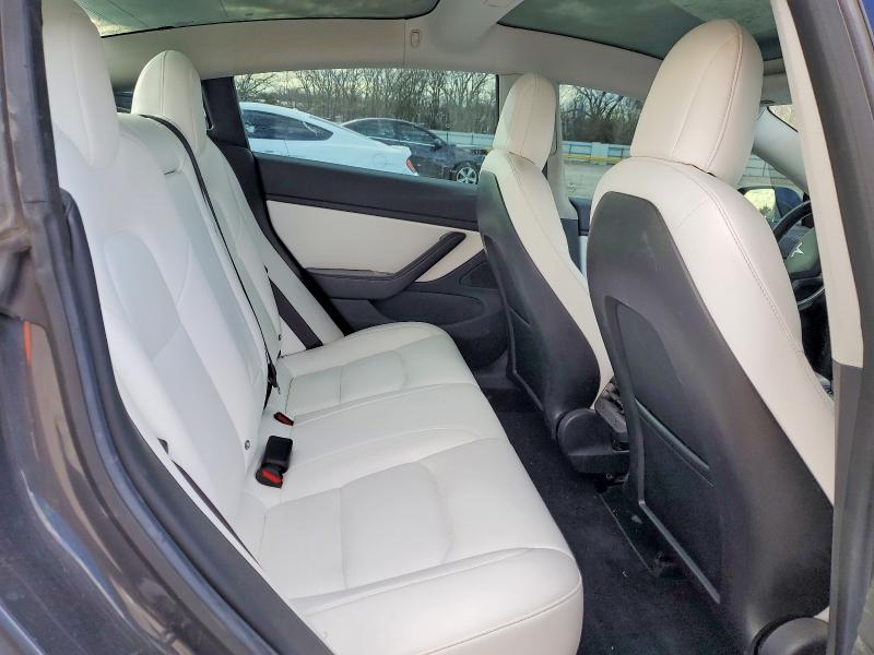 Photo 10 from auction – 2018 TESLA MODEL 3 with VIN 5YJ3E1EBXJF074379