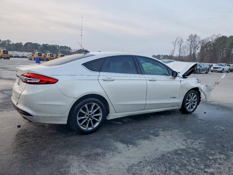 Photo 3 from auction – 2017 FORD FUSION SE with VIN 3FA6P0LU6HR243978