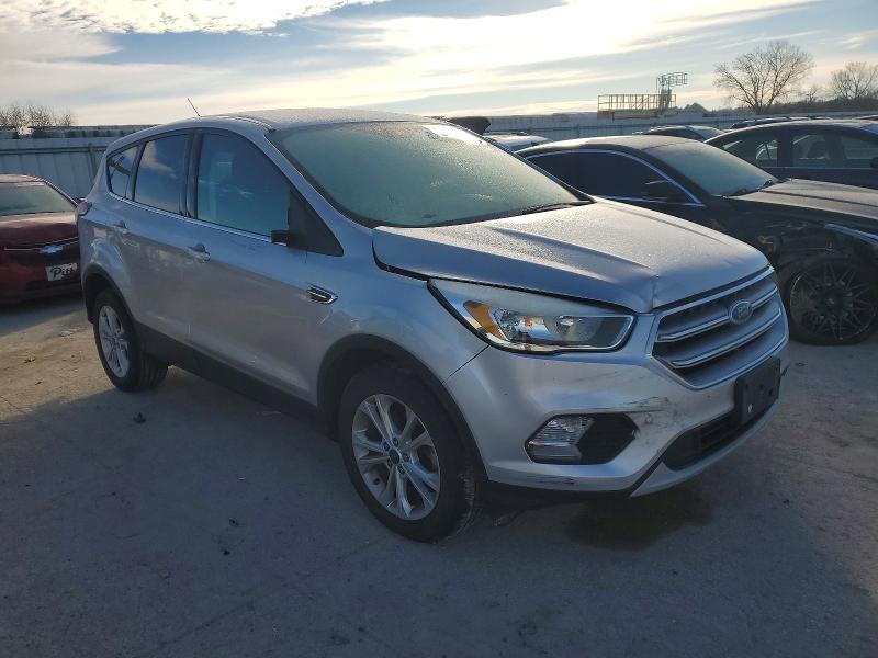 Photo 4 from auction – 2017 FORD ESCAPE SE with VIN 1FMCU0GD7HUA54177
