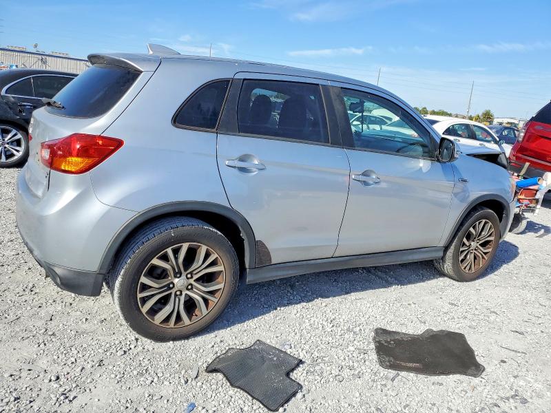 Photo 3 from auction – 2017 MITSUBISHI OUTLANDER with VIN JA4AP3AU0HZ010810