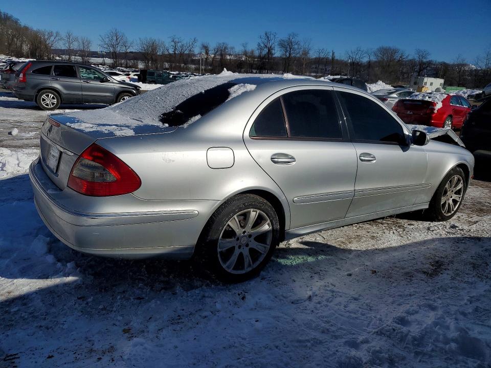 Photo 3 from auction – 2009 MERCEDES-BENZ E with VIN WDBUF56X89B361980