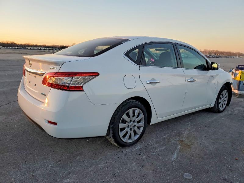 Photo 3 from auction – 2015 NISSAN SENTRA S with VIN 3N1AB7AP8FY357754