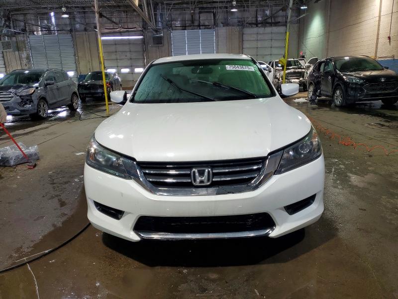 Photo 5 from auction – 2015 HONDA ACCORD with VIN 1HGCR2F32FA007150