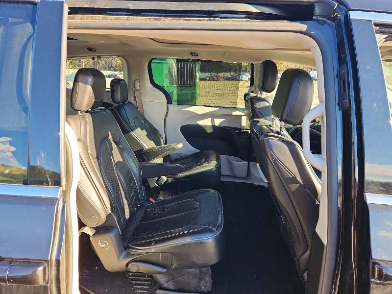 Photo 11 from auction – 2018 CHRYSLER PACIFICA with VIN 2C4RC1GG6JR186738