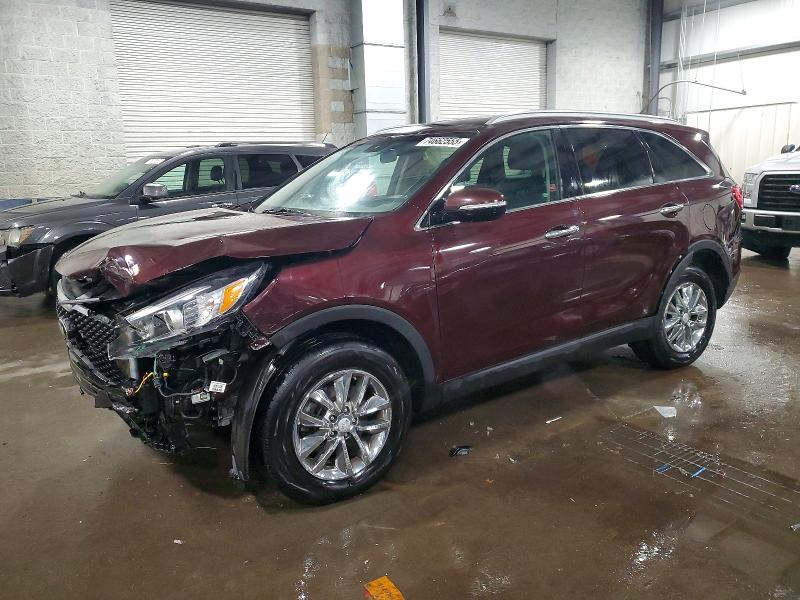 KIA SORENTO LX 2018 with VIN 5XYPG4A32JG351238 - Photo from auction