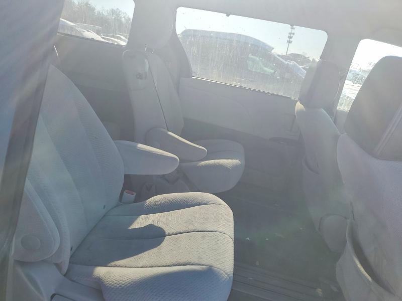 Photo 11 from auction – 2012 TOYOTA SIENNA LE with VIN 5TDKK3DC2CS189034