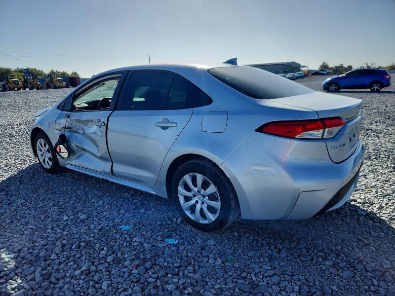 Photo 2 from auction – 2022 TOYOTA COROLLA LE with VIN 5YFEPMAE0NP323285