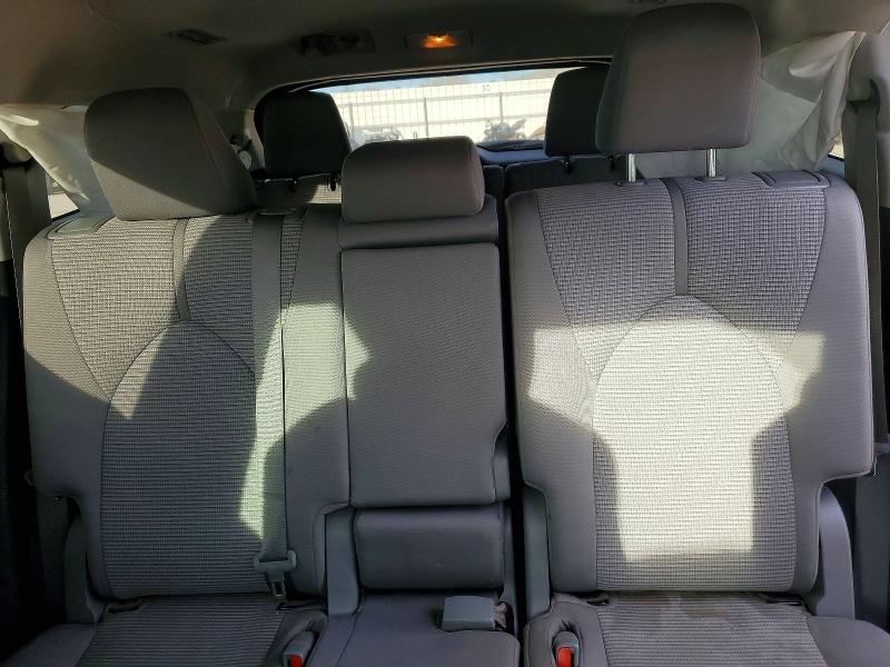 Zdjęcie 10 z aukcji – 2022 TOYOTA HIGHLANDER z VIN 5TDZZRAH3NS102287