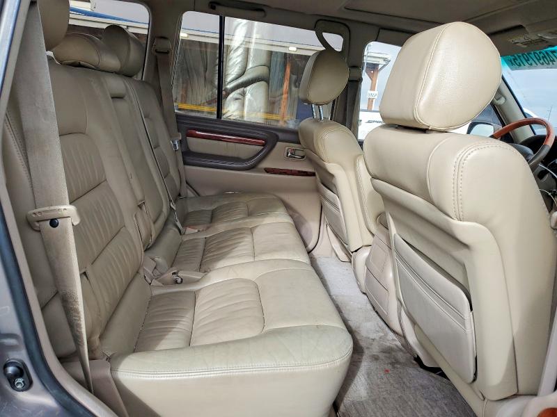 Photo 11 from auction – 2000 LEXUS LX 470 with VIN JT6HT00W2Y0102384