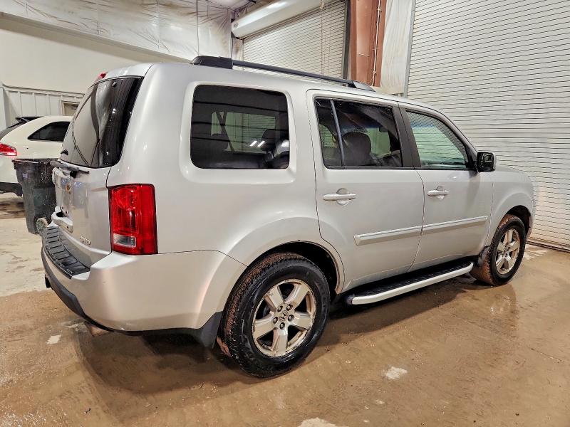 Foto 3 de la subasta – 2010 HONDA PILOT EX con VIN 5FNYF4H41AB015240