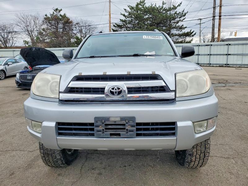 Photo 5 from auction – 2005 TOYOTA 4RUNNER SR with VIN JTEBU14RX50071513