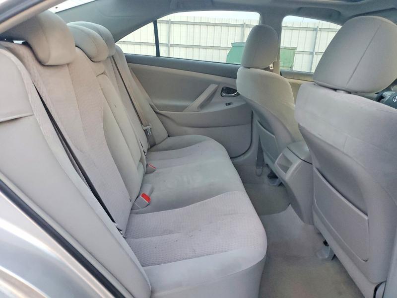 Zdjęcie 10 z aukcji – 2011 TOYOTA CAMRY z VIN 4T1BF3EK1BU210634