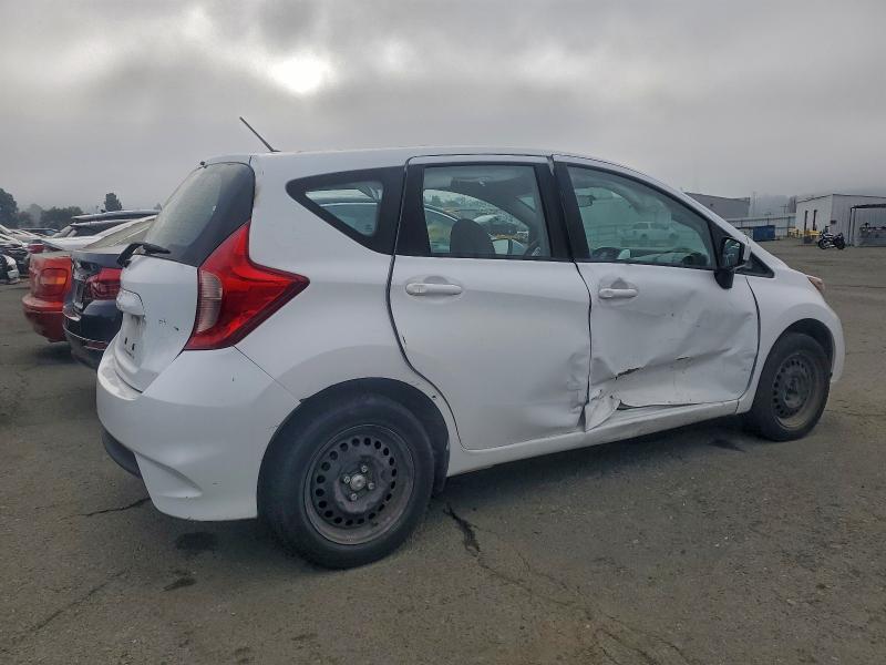 Photo 3 from auction – 2019 NISSAN VERSA NOTE with VIN 3N1CE2CP7KL357073