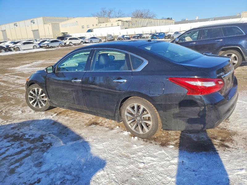 Photo 2 from auction – 2017 NISSAN ALTIMA 2.5 with VIN 1N4AL3AP1HC170344