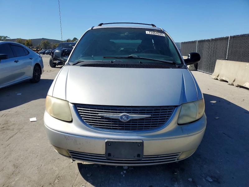 Photo 5 from auction – 2001 CHRYSLER TOWN & COU with VIN 2C4GP54L71R404688