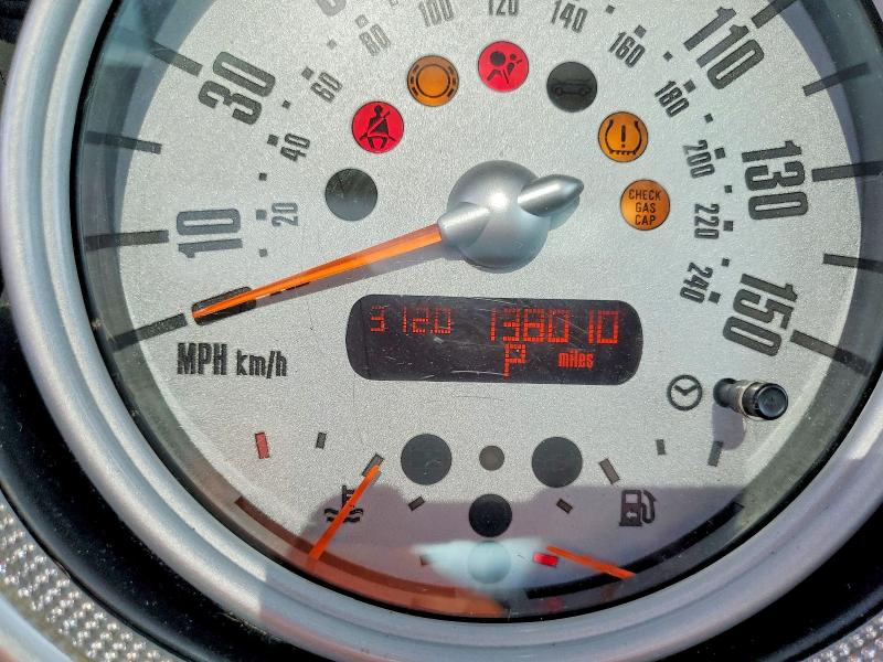Photo 9 from auction – 2006 MINI COOPER with VIN WMWRC33516TJ77233