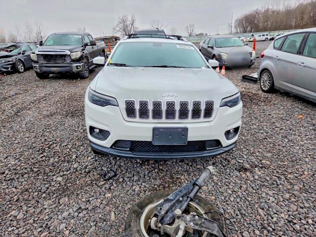 Photo 5 from auction – 2019 JEEP CHEROKEE L with VIN 1C4PJLCB9KD312419