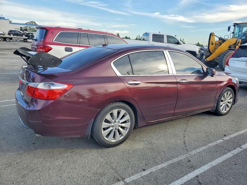 Photo 3 from auction – 2015 HONDA ACCORD with VIN 1HGCR2F88FA200964
