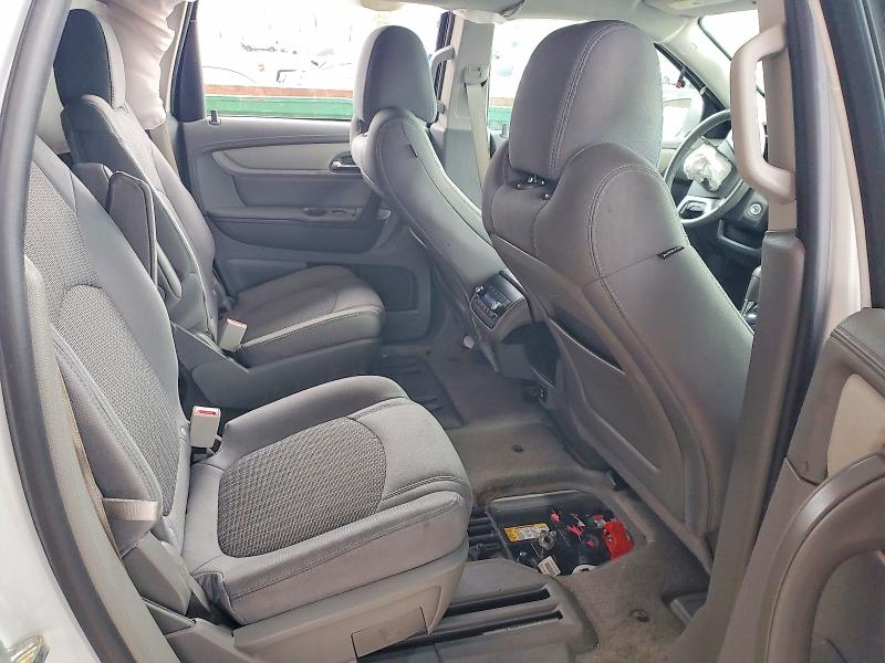 Photo 10 from auction – 2017 CHEVROLET TRAVERSE L with VIN 1GNKRHKD5HJ263269