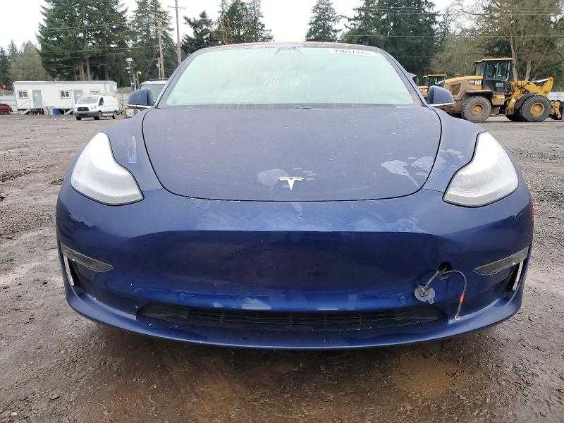 Photo 5 from auction – 2018 TESLA MODEL 3 with VIN 5YJ3E1EB7JF082312