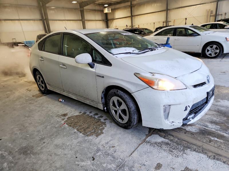 Photo 4 from auction – 2014 TOYOTA PRIUS with VIN JTDKN3DU1E1751554