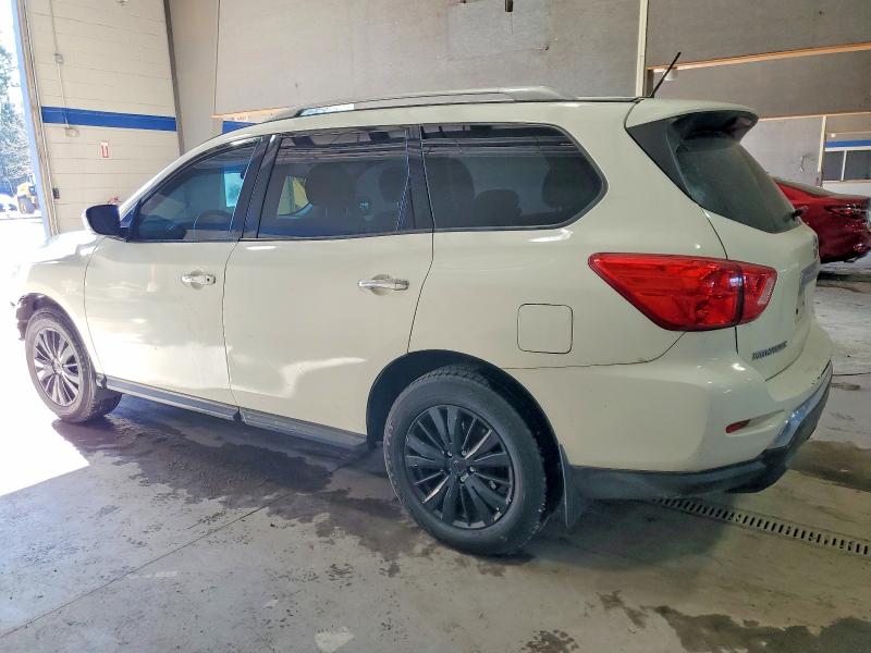 Photo 2 from auction – 2017 NISSAN PATHFINDER with VIN 5N1DR2MM7HC697611