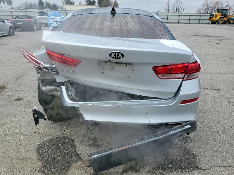 Photo 6 from auction – 2019 KIA OPTIMA LX with VIN 5XXGT4L36KG330343
