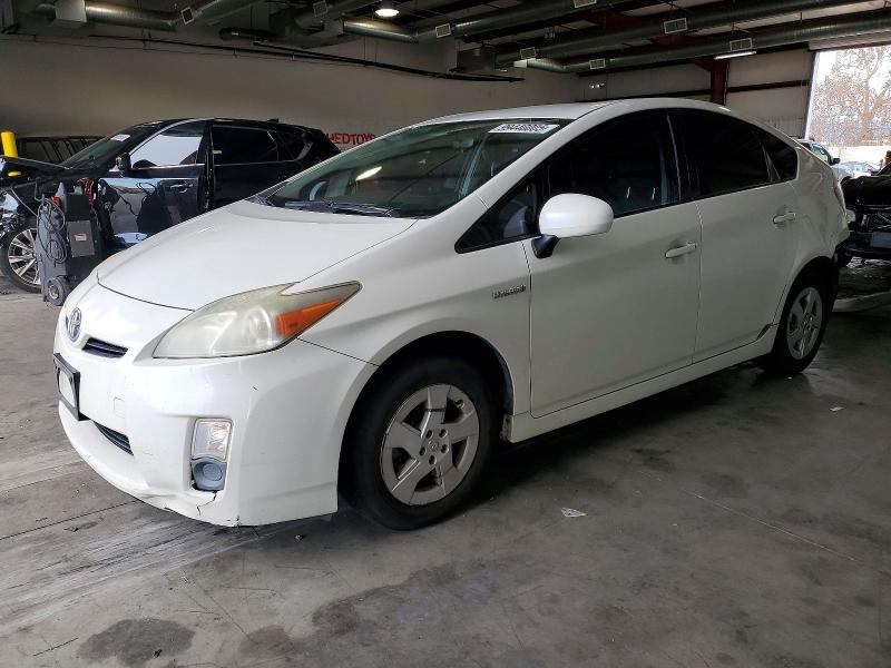 TOYOTA PRIUS 2011 مع رقم تعريف المركبة JTDKN3DU9B0255211 - صورة من المزاد