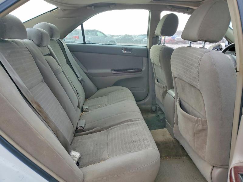 Photo 10 from auction – 2005 TOYOTA CAMRY with VIN 4T1BE32K05U011425