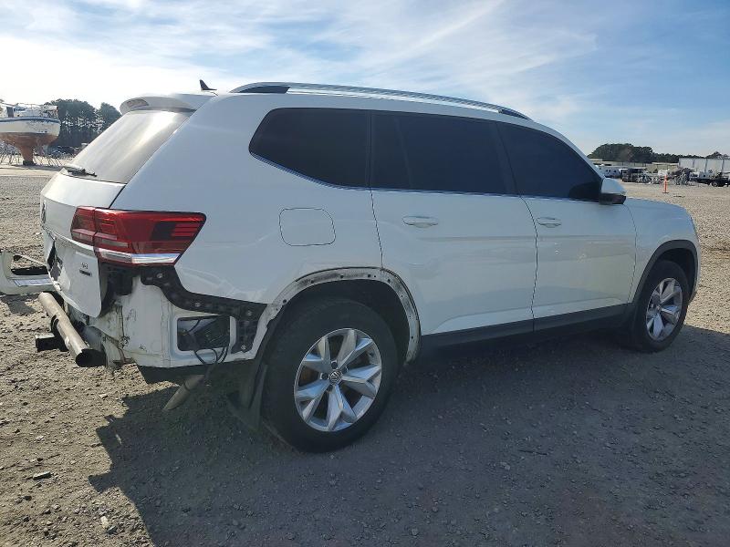 Photo 3 from auction – 2019 VOLKSWAGEN ATLAS SE with VIN 1V2LR2CA3KC611305