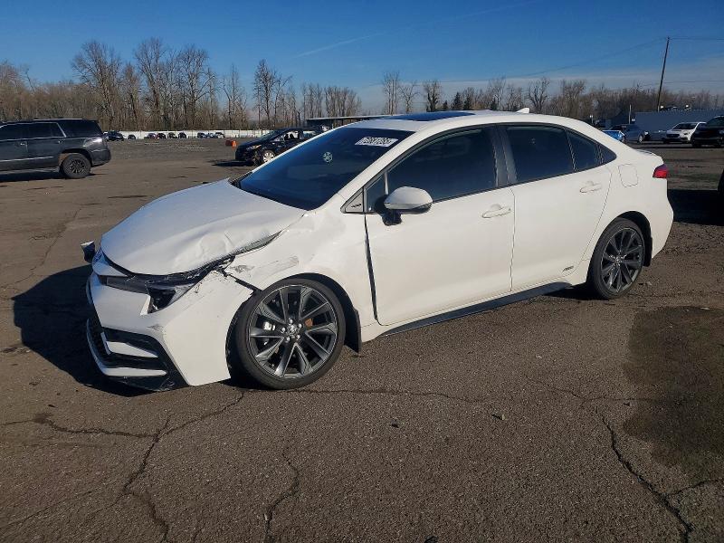 TOYOTA COROLLA LE 2024 z numerem VIN JTDBDMHE6R3011925 - Zdjęcie z aukcji