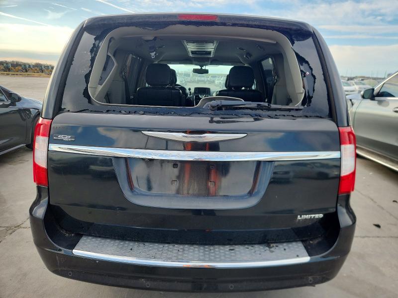 Photo 6 from auction – 2015 CHRYSLER TOWN & COU with VIN 2C4RC1JG4FR677664
