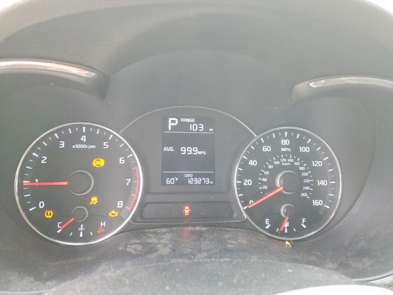 Photo 9 from auction – 2017 KIA FORTE with VIN 3KPFK4A77HE066488