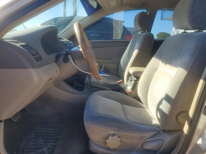 Photo 7 from auction – 2002 TOYOTA CAMRY LE with VIN 4T1BE32K12U025622
