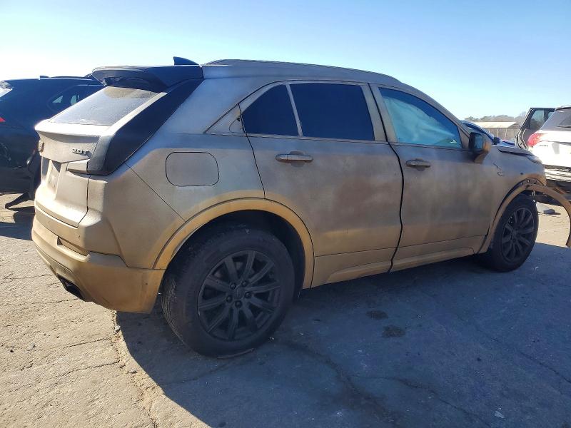 Photo 3 from auction – 2019 CADILLAC XT4 with VIN 1GYFZER48KF120321